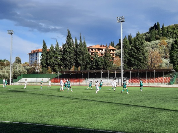 Karamürsel İlçe Stadyumu - Karamürsel/Kocaeli