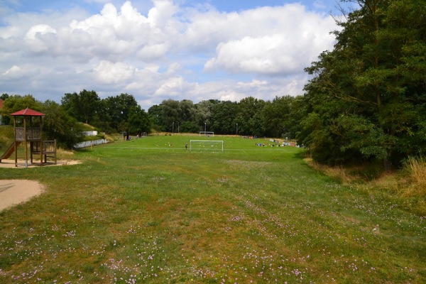 Sportplatz Belkauer Weg - Stendal-Uenglingen