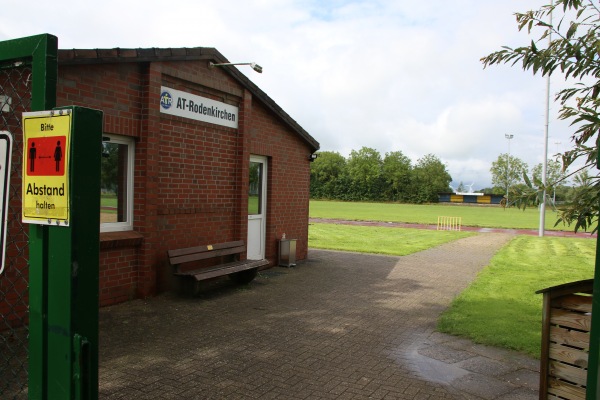 Sportzentrum Rodenkirchen B-Platz - Stadland-Rodenkirchen