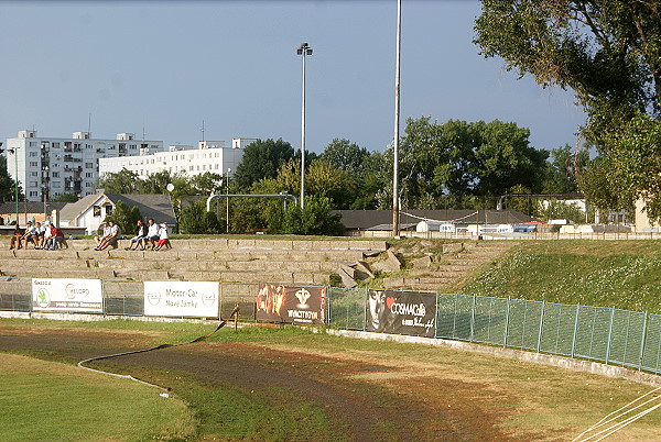 Mestský štadión Komárno (alt) - Komárno
