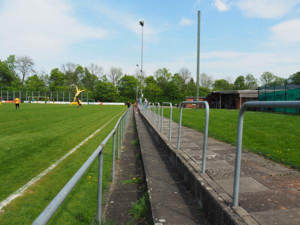 Sportplatz an der Gemeinschaftshalle - Lippetal-Oestinghausen