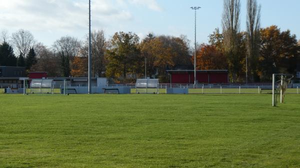 Bezirkssportanlage Leiferder Weg B-Platz - Braunschweig-Rüningen