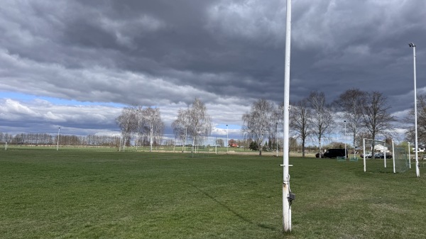 Sportkomplex Uenze Platz 2 - Plattenburg-Uenze