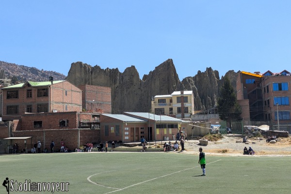 Cancha Complejo Anatañani Bajo Llojeta - La Paz