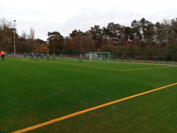 Sportplatz August-Bebel-Straße - Ludwigsfelde