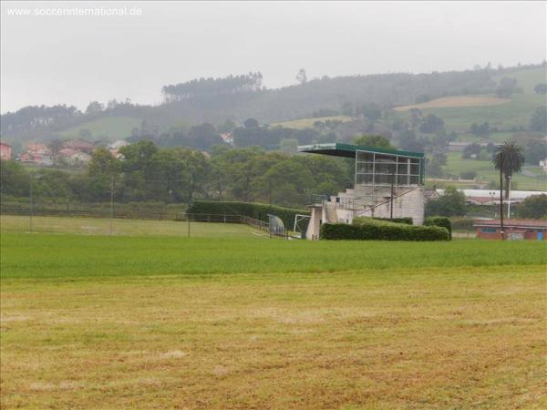 Estadio Santa María - Bárcena de Cicero, CB