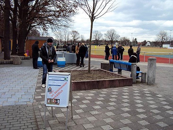 Friedrich-Ludwig-Jahn-Sportplatz 2 - Schöneiche bei Berlin