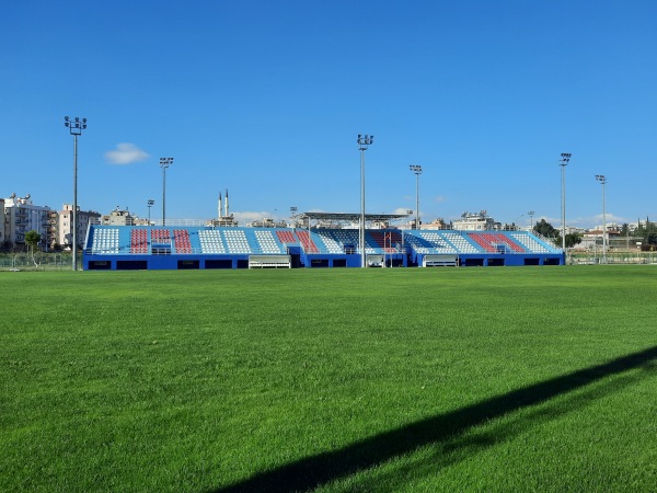 Zeytinköy 2 Nolu Futbol Sahasi - Antalya