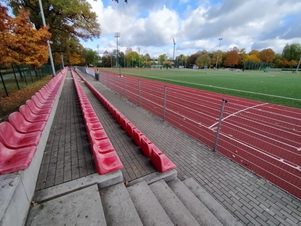 Stadion im. Orla Bialego boczne boisko - Legnica
