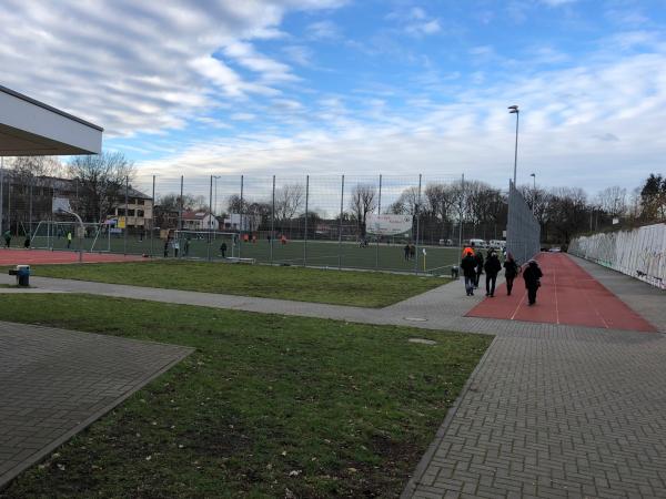 Sportplatz Pichelswerder Straße - Berlin-Pankow