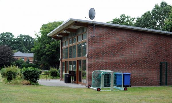 Sportplatz Wahnbek - Rastede-Wahnbek