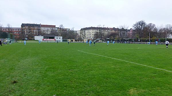 Hertzbergplatz - Berlin-Neukölln