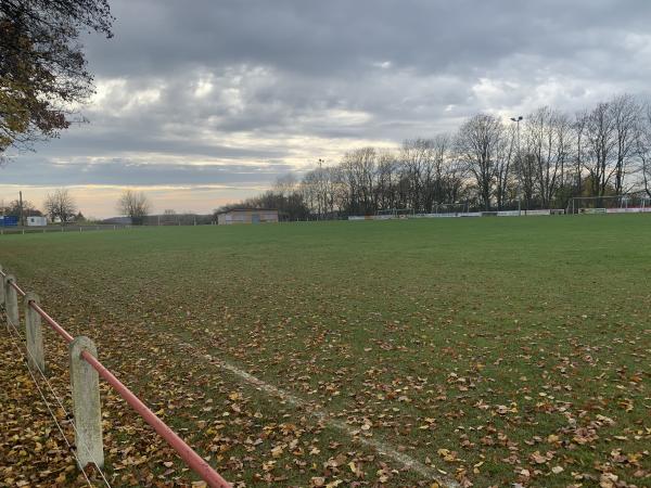 Sportplatz Am Wingert - Reiskirchen-Saasen