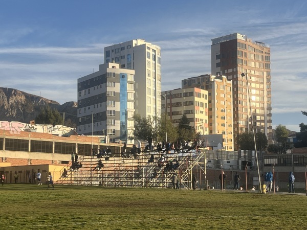 Complejo Calacoto - Cancha José Buezo - La Paz