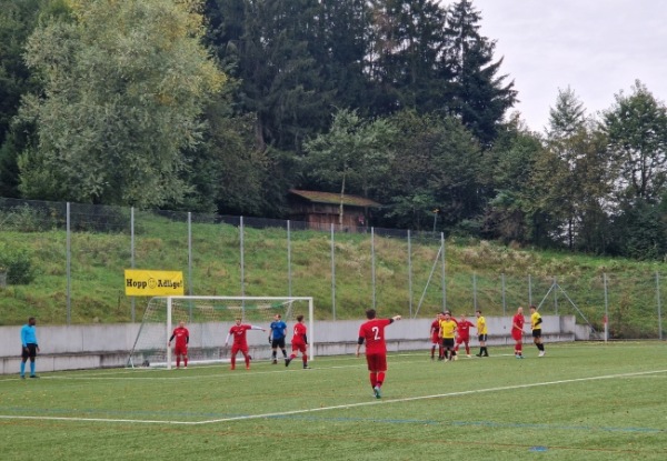 Sportplatz Löösch Platz 2 - Adligenswil