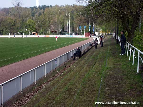 Stadion Sander Tannen - Hamburg-Bergedorf