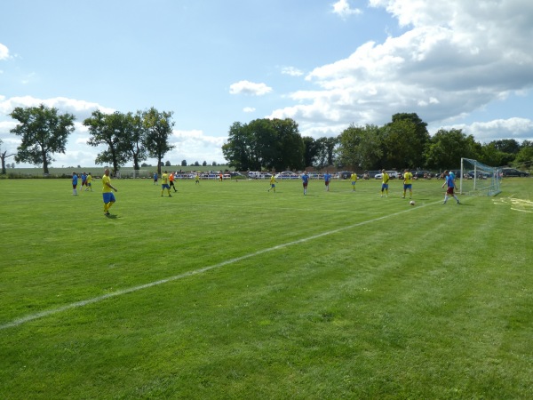 Boisko w Lubinicku - Lubinicko