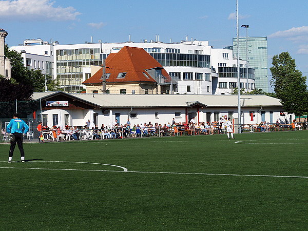 Sportplatz Oswaldgasse - Wien