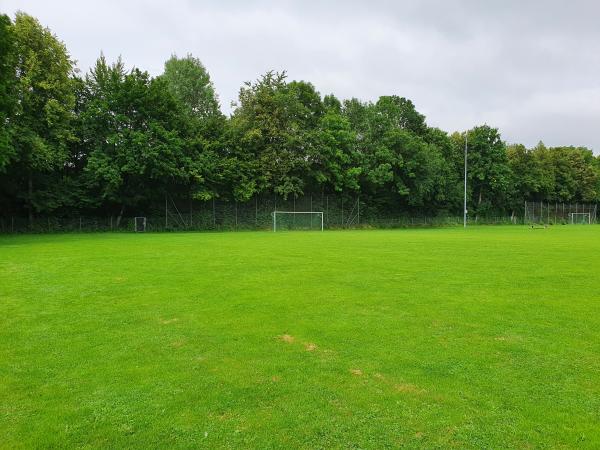 Bezirkssportanlage Bienenheimstraße Platz 2 - München-Lochhausen