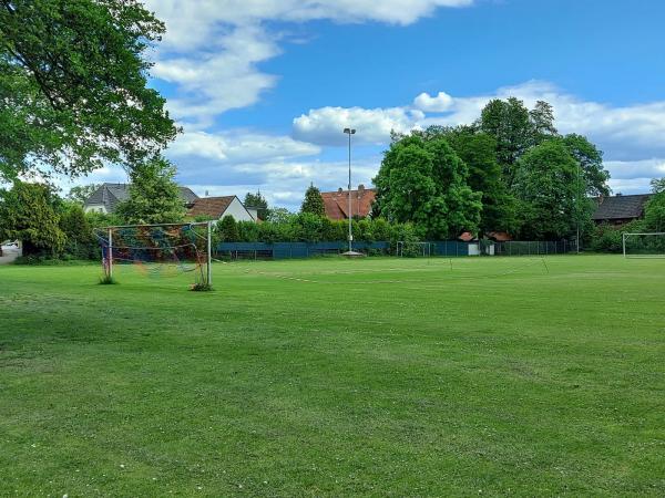 Richard-Gennies-Sportanlagen B-Platz - Jembke