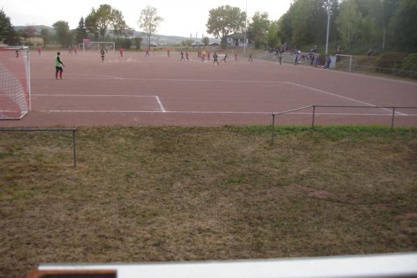 Sportplatz im Felde - Nieheim-Eversen