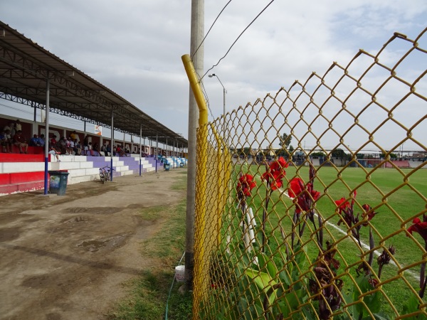 Estadio Municipal Juan de Dios Bolivar - Guadalupe