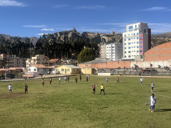 Complejo Calacoto - Cancha José Buezo - La Paz