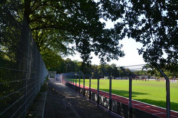 Stadion im Anton-Klein-Sportpark - Hennef/Sieg