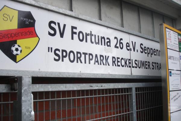 Sportpark Reckelsumer Straße „Felix-Hülsbusch-Platz“ - Lüdinghausen-Seppenrade