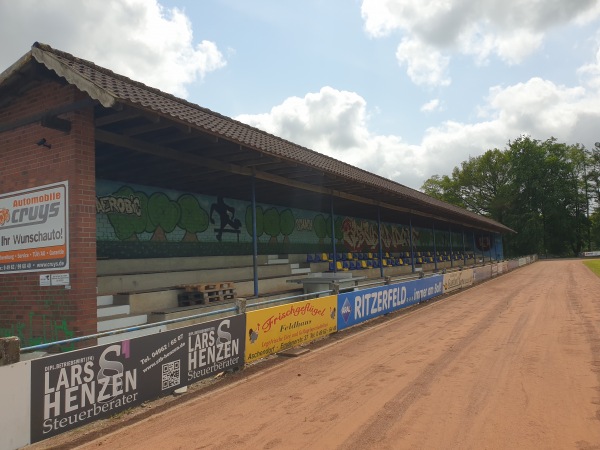 Otto-Dölle-Stadion - Papenburg-Aschendorf