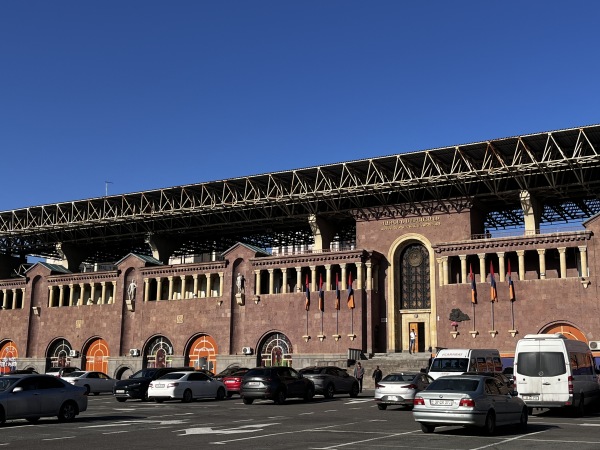 Vazgen Sargsyan anvan Hanrapetakan Marzadasht - Yerevan