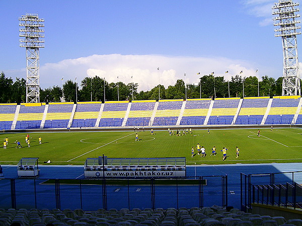 Paxtakor stadioni - Toshkent (Tashkent)