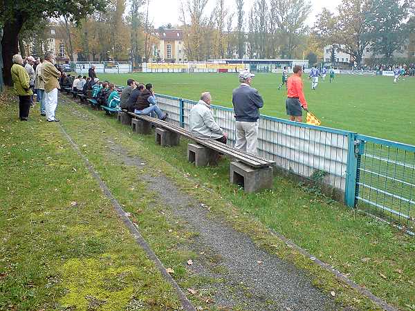 Sportplatz Freiheitsweg - Berlin-Reinickendorf