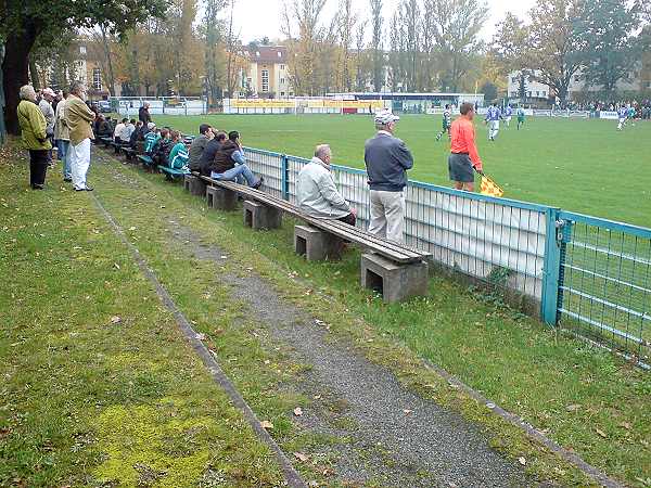 Sportplatz Freiheitsweg - Berlin-Reinickendorf