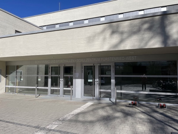 Schulsporthalle Graubündener Straße - München