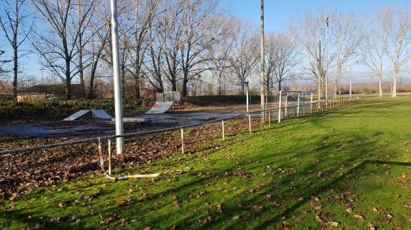 Stadion Gebesee Nebenplatz - Gebesee