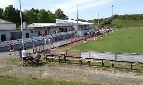 Uwe-Becker-Stadion - Worms-Pfeddersheim