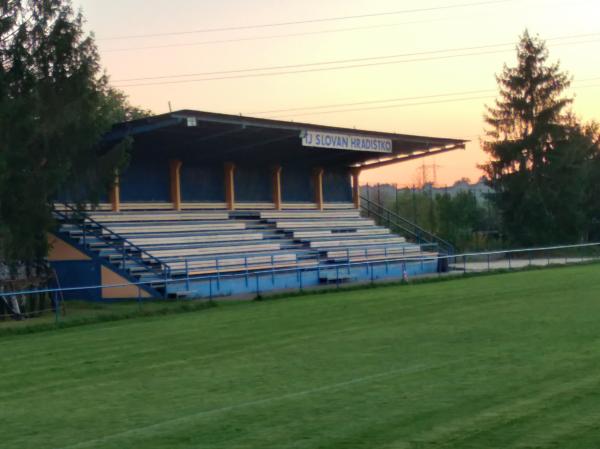 Stadion TJ Slovan Hradištko - Hradištko