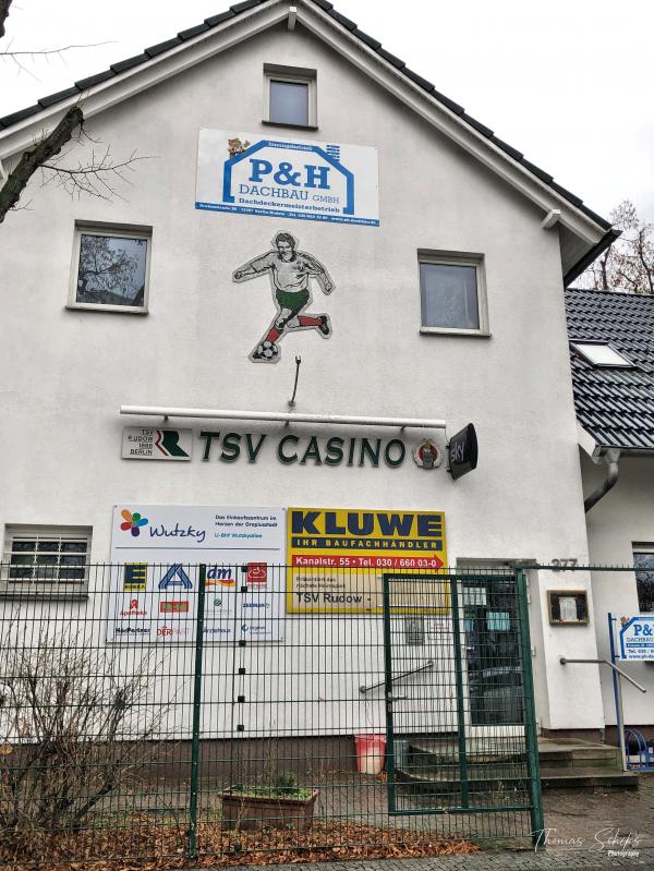 Sportplatz Stubenrauchstraße - Berlin-Rudow