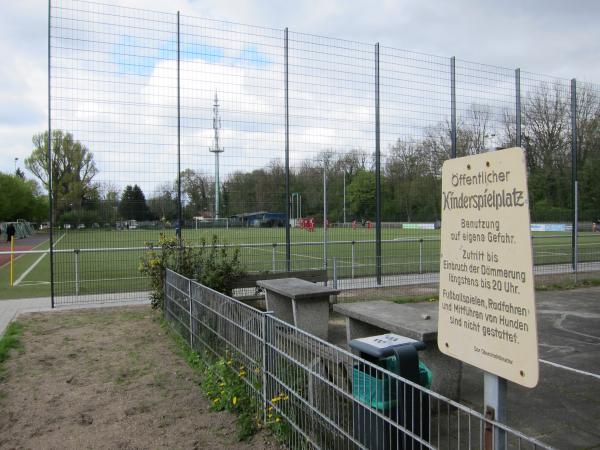 Sportplatz Freiheitshagen - Düsseldorf-Angermund