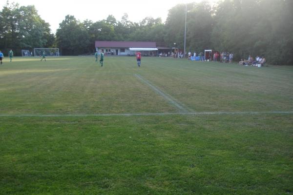 Sportplatz an der L820 - Willebadessen-Niesen