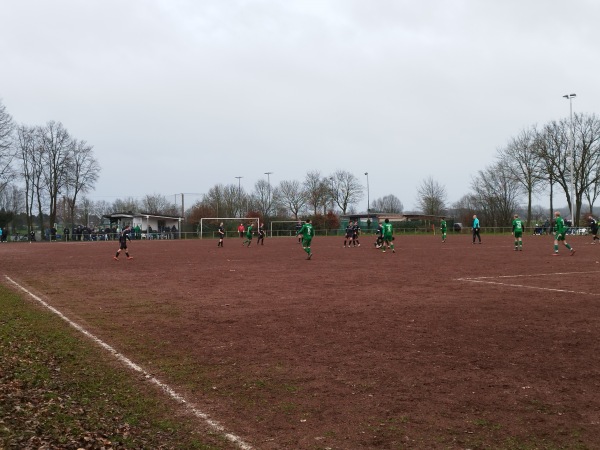 Sportanlage Am Woom Platz 2 - Heinsberg-Karken
