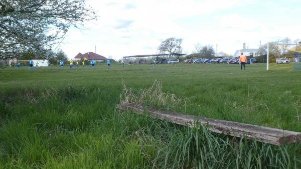 Boisko w Jeniniec - Jeniniec