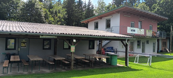 Sportplatz Ehrenschachen - Friedberg
