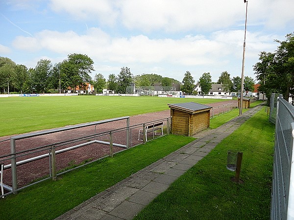 Sportplatz Großer Garten - Friedrichstadt