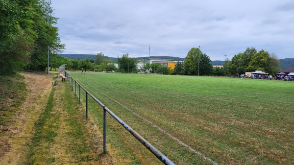 Schulsportplatz - Elfershausen-Langendorf