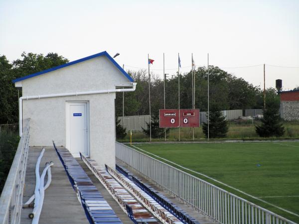 Stadionul Dinamo-Auto - Tîrnauca