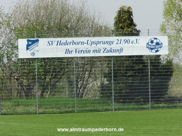 Hederborn-Arena am Hüneknapp - Salzkotten-Upsprunge