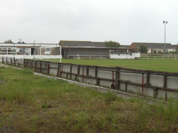 Old Barn Way - Brighton & Hove-Southwick, East Sussex