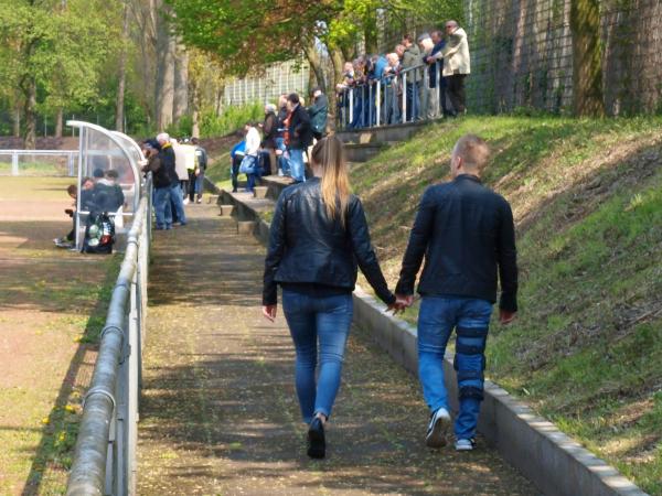 Heinrich-Hamacher-Sportpark - Duisburg-Neumühl